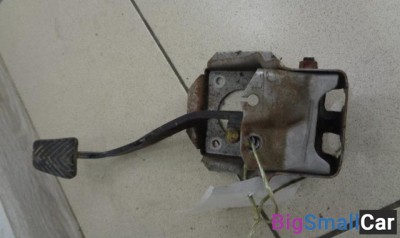 Педаль тормоза от Mitsubishi Pajero, Montero 2 1991-2004