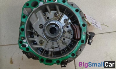 Насос масляный КПП от Land Rover Range Rover 3 2002-2012