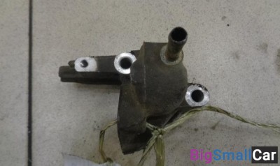 Кронштейн (сопут. товар) от Honda Fit 2001-2008