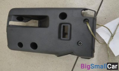 Кожух рулевой колонки нижний от Mitsubishi Pajero, Montero 2 1991-2004